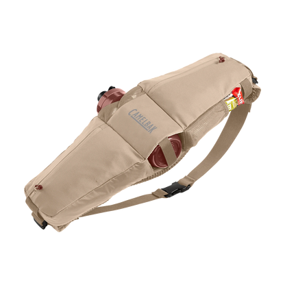 Cinturón de hidratación CamelBak Podium® Flow™ 4 con botella Podium Dirt Series de 21oz