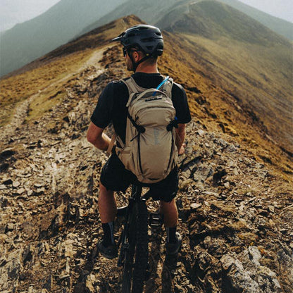 Mochila MTB CamelBak H.A.W.G.® 20L con depósito de 3L